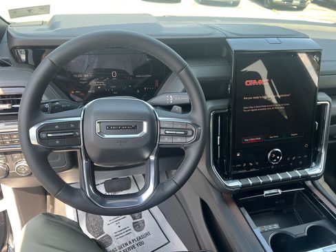 New 2026 GMC Yukon Denali AWD/4WD image 8