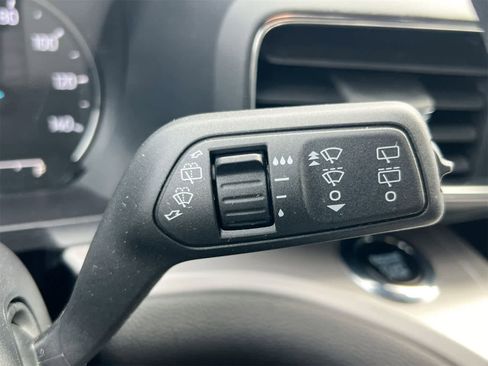 Used 2023 Ford Explorer XLT w/ Equipment Group 202A image 25