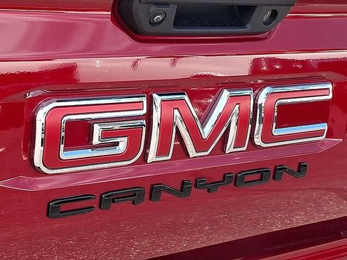 Used 2025 GMC Canyon AT4 w/ Nightfall Edition AWD/4WD image 30
