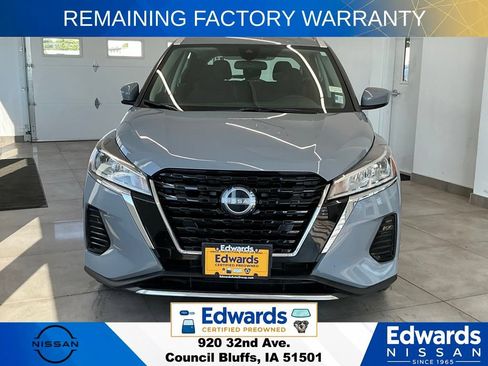 Used 2024 Nissan Kicks SV FWD image 3