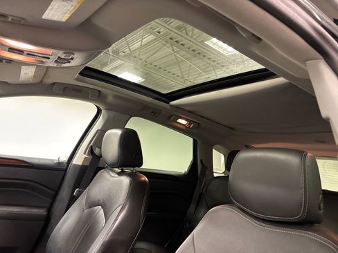 Used 2013 Cadillac SRX Luxury image 25