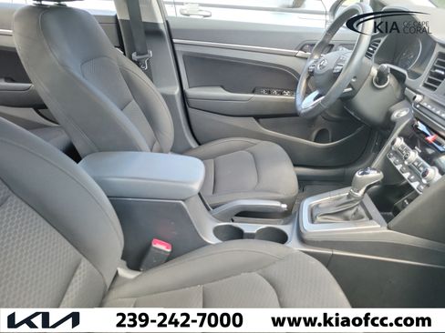 Used 2020 Hyundai Elantra Value Edition w/ Cargo Package (C1) FWD image 9