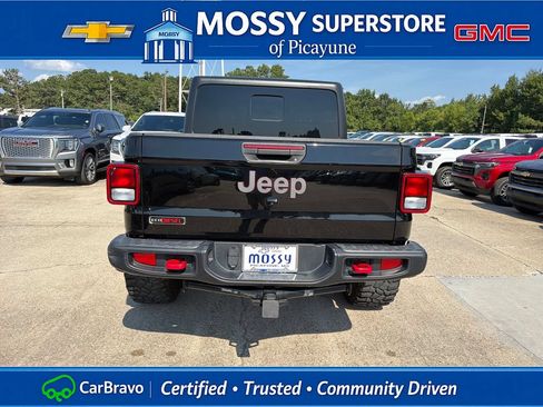 Used 2021 Jeep Gladiator Rubicon AWD/4WD image 5