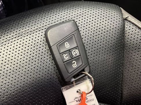 Used 2022 Volkswagen Atlas SEL Premium AWD/4WD image 21