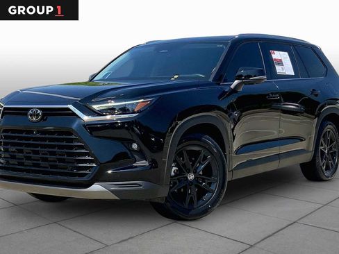 Used 2024 Toyota Grand Highlander FWD image 1