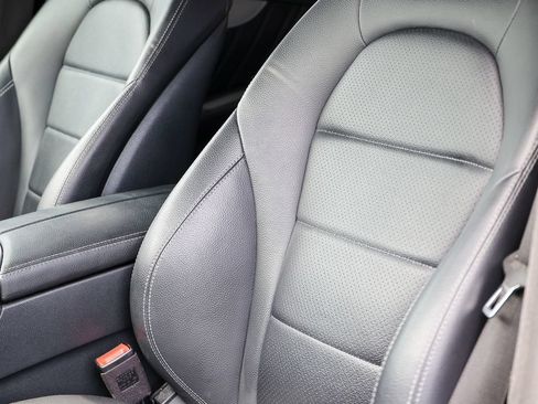 Used 2019 Mercedes-Benz GLC 300 4MATIC Coupe image 36