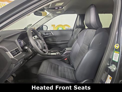 New 2025 Mitsubishi Outlander SE image 10