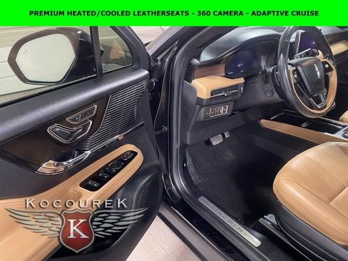 Used 2022 Lincoln Corsair Reserve w/ Equipment Group 201A image 10