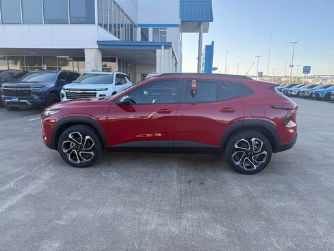 New 2026 Chevrolet Trax RS w/ Driver Confidence Package image 16