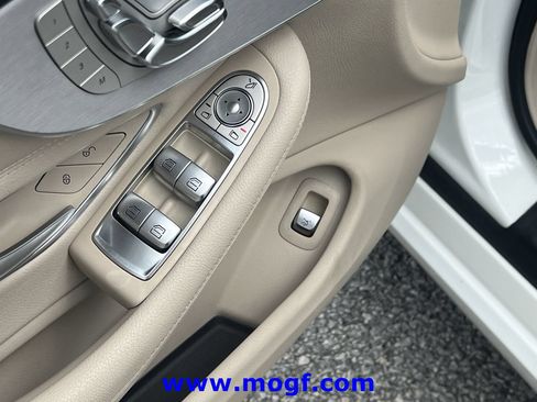 Used 2018 Mercedes-Benz C 300 4MATIC Cabriolet image 17