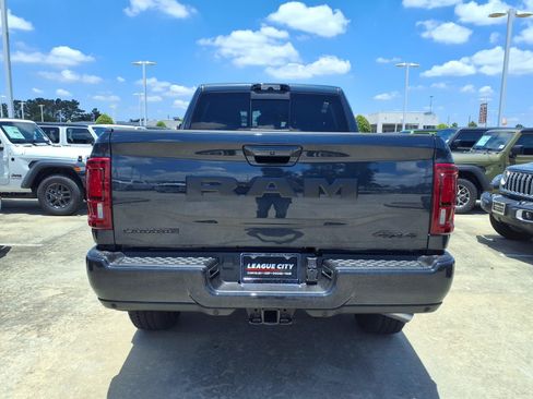 New 2026 RAM 2500 Laramie w/ Night Edition AWD/4WD image 6