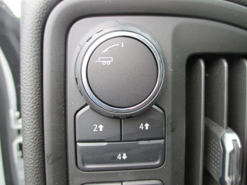 Used 2024 Chevrolet Silverado 2500 Custom w/ Custom Value Package AWD/4WD image 13