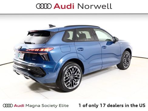 New 2026 Audi Q3 quattro 2.0T AWD/4WD image 16