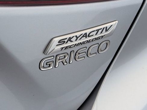 Used 2017 MAZDA MAZDA3 Touring image 12