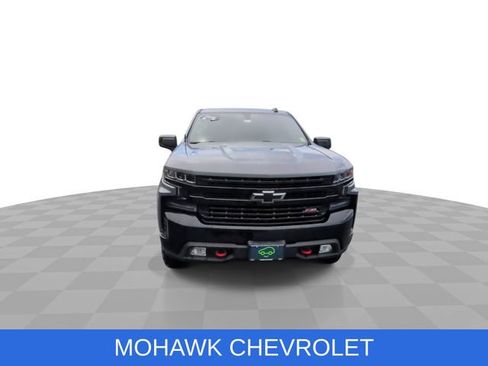 Used 2021 Chevrolet Silverado 1500 LT Trail Boss w/ Convenience Package II AWD/4WD image 3