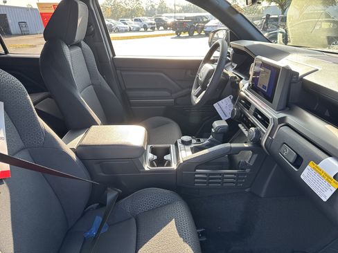 New 2025 Toyota 4Runner SR5 image 33