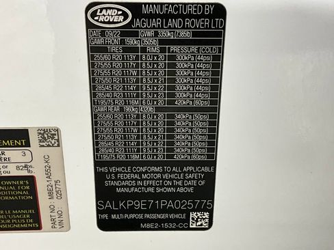 Certified 2023 Land Rover Range Rover SE image 30