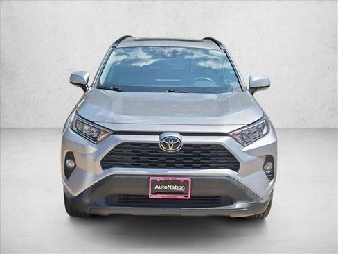 Used 2021 Toyota RAV4 XLE Premium FWD image 2