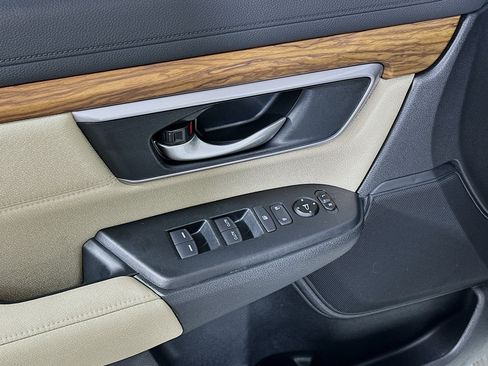 Used 2017 Honda CR-V EX image 15