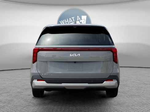 Used 2026 Kia Carnival EX FWD image 14