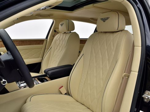 Used 2015 Bentley Flying Spur V8 AWD/4WD image 18