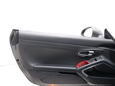 Used 2015 Porsche 911 Carrera image 10
