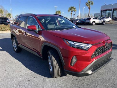 Certified 2025 Toyota RAV4 XLE image 7