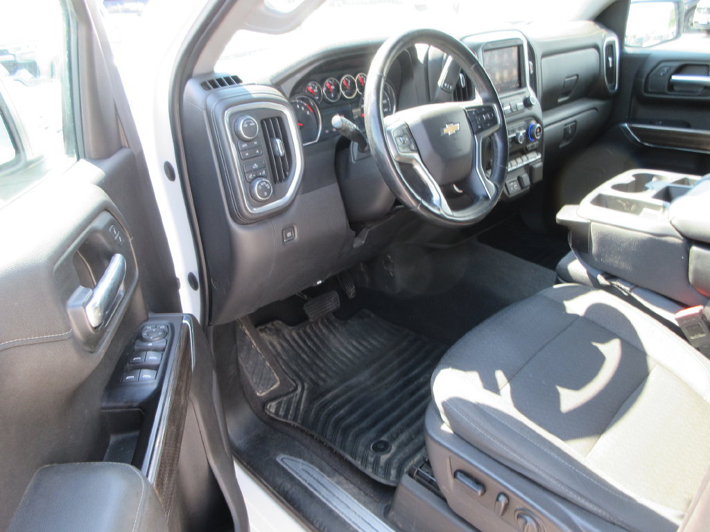 Certified 2020 Chevrolet Silverado 1500 LT w/ Texas Edition AWD/4WD image 16