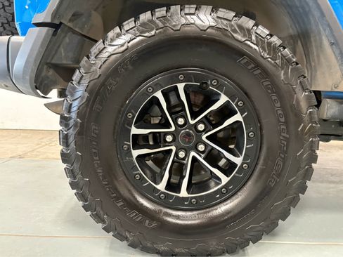 Used 2024 Jeep Wrangler Unlimited Rubicon AWD/4WD image 10