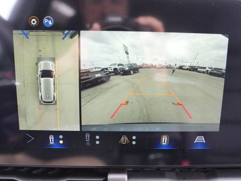 New 2026 Chevrolet Equinox RS w/ Convenience Package III AWD/4WD image 24