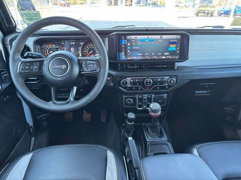 Used 2024 Jeep Wrangler Sport S AWD/4WD image 11
