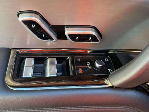 Used 2024 Land Rover Range Rover Sport Dynamic SE image 31