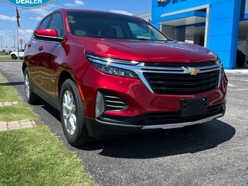 Certified 2022 Chevrolet Equinox LT FWD image 1
