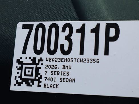 Used 2026 BMW 740i w/ Premium Package RWD image 39