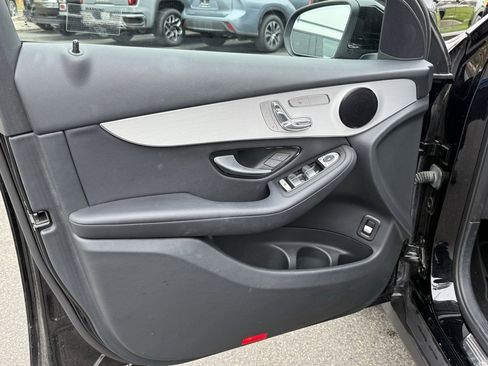 Certified 2022 Mercedes-Benz GLC 300 image 19