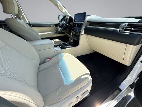 Used 2023 Lexus GX 460 Premium w/ Premium Package AWD/4WD image 15