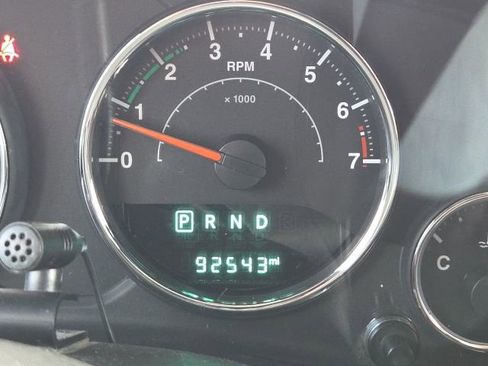 Used 2017 Jeep Wrangler Sport image 36