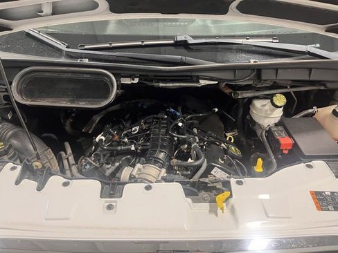 Used 2016 Ford Transit 350 XLT image 9