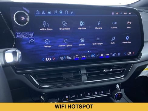 Certified 2025 Chevrolet Equinox EV RS w/ Convenience Package II AWD/4WD image 5