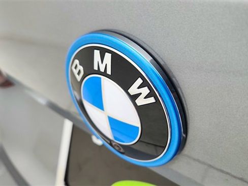 Used 2023 BMW i4 eDrive35 w/ Premium Package image 16