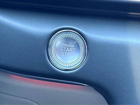 New 2026 Genesis GV80 2.5T Advanced image 6