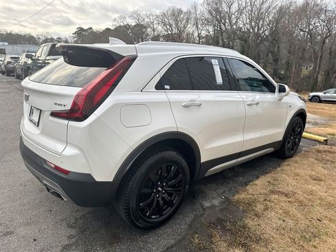 Used 2020 Cadillac XT4 Premium Luxury image 33
