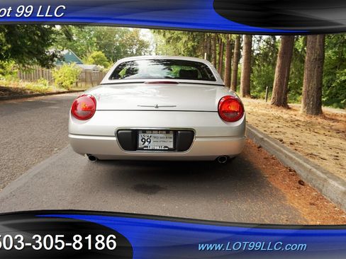 Used 2004 Ford Thunderbird image 10