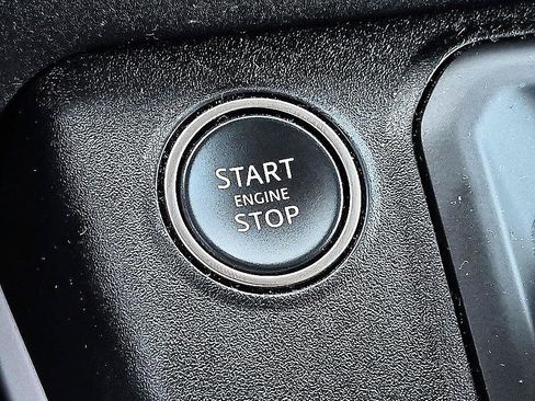Used 2023 Land Rover Defender 90 SE AWD/4WD image 27
