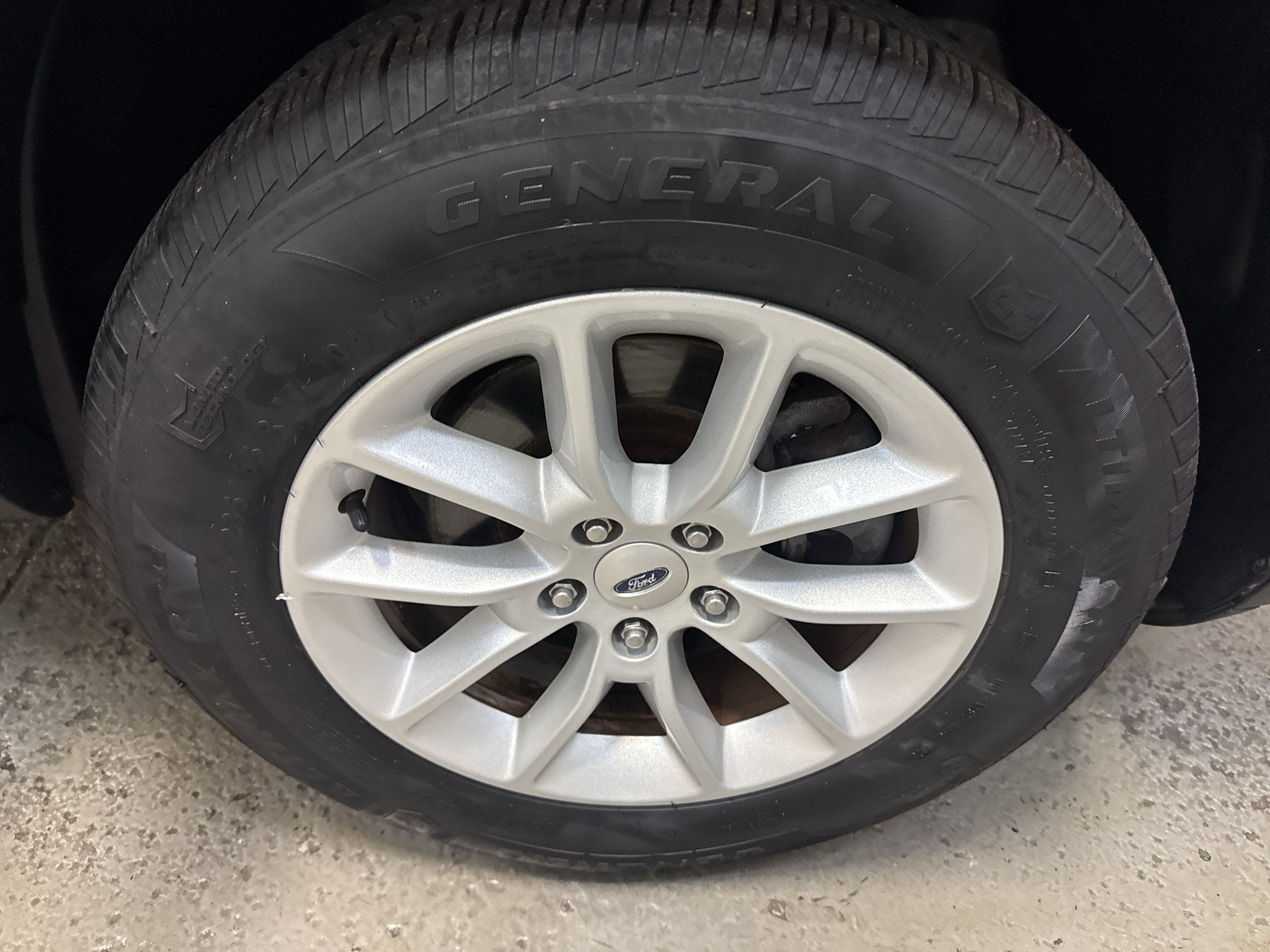 Used 2013 Ford Edge SE FWD image 37