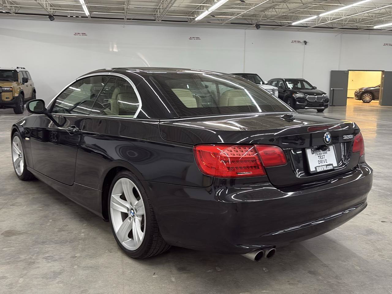 Used 2011 BMW 328i Convertible w/ Premium Pkg RWD image 10