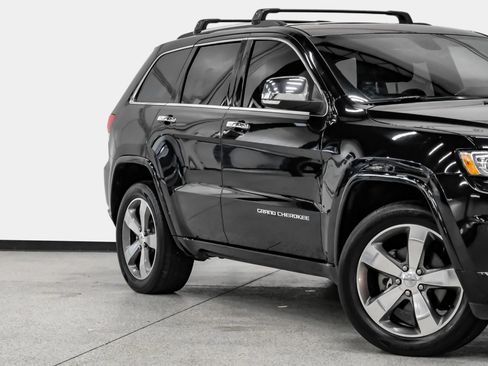 Used 2015 Jeep Grand Cherokee Overland AWD/4WD image 12