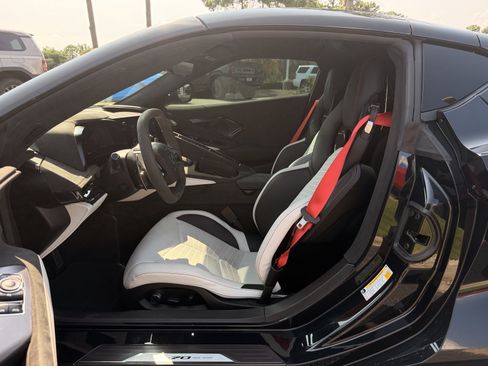 Used 2023 Chevrolet Corvette Stingray Premium Cpe w/ Z51 Performance Package RWD image 14