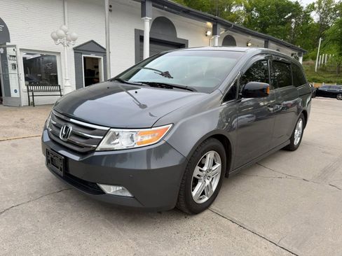 Used 2012 Honda Odyssey Touring image 1