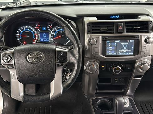Used 2016 Toyota 4Runner SR5 image 9